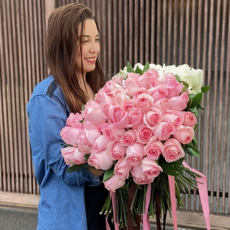 TRIO LOVE IS IN THE AIR