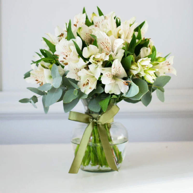 VASO ELISA - COM ASTROMÉLIAS BRANCAS