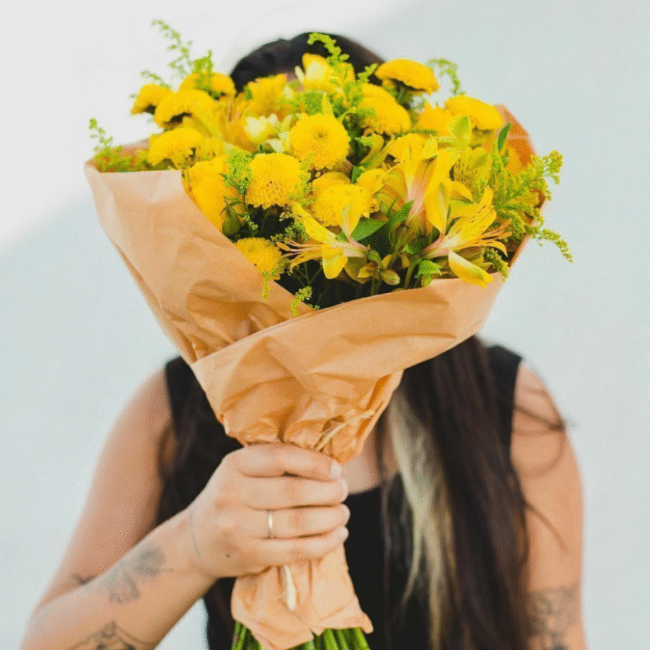 Buquê com flores amarelas